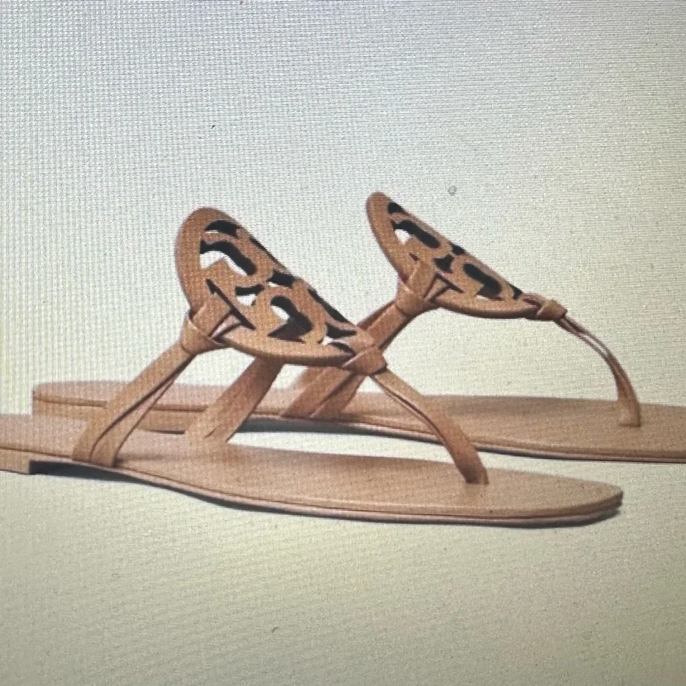 VGUC Tory Burch Tan Miller Logo Thong Sandals Size 11